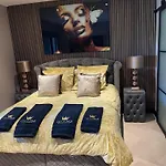 Villa B&B Bovenkarspel 4*